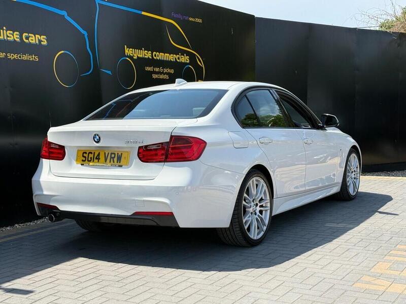BMW 3 Series view 5