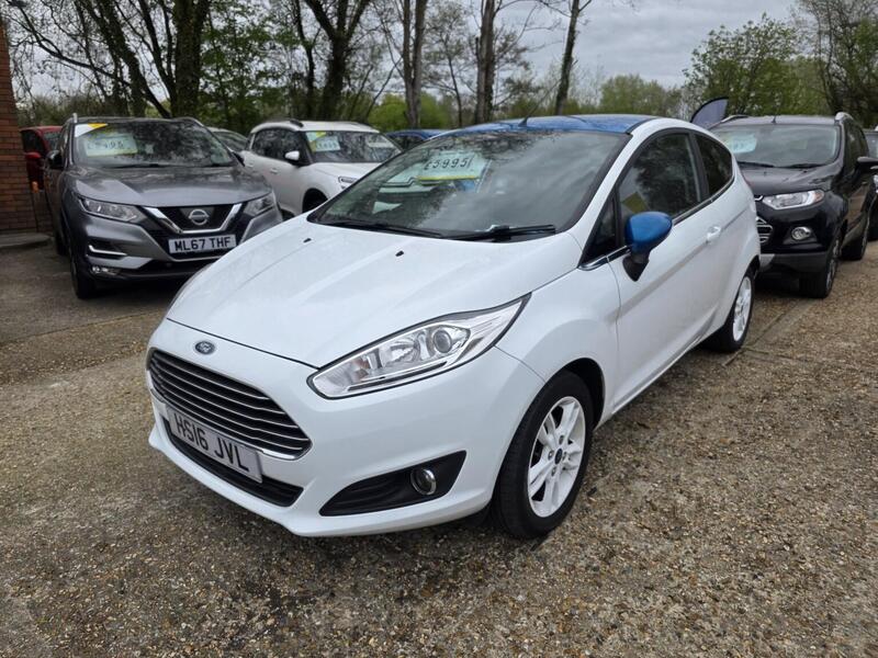 2016 Ford Fiesta in White for sale