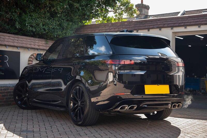 Land Rover Range Rover Sport view 4