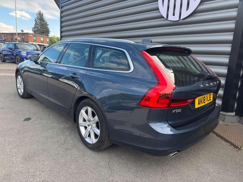 Volvo V90 view 5