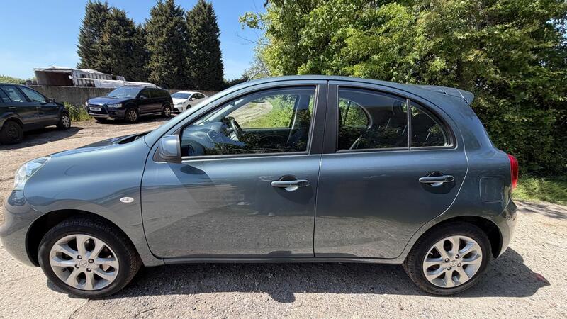 2015 Nissan Micra — photo 5