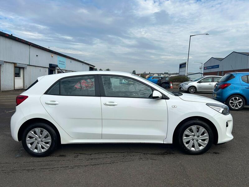 Kia Rio view 3