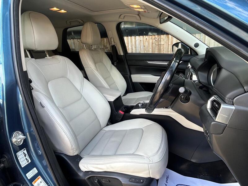 Mazda CX-5 view 3