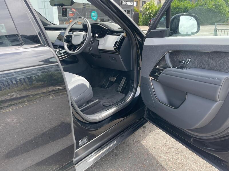 Land Rover Range Rover Sport view 6