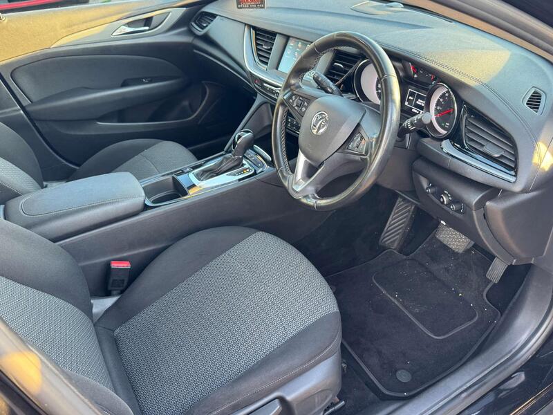 Vauxhall Insignia view 2