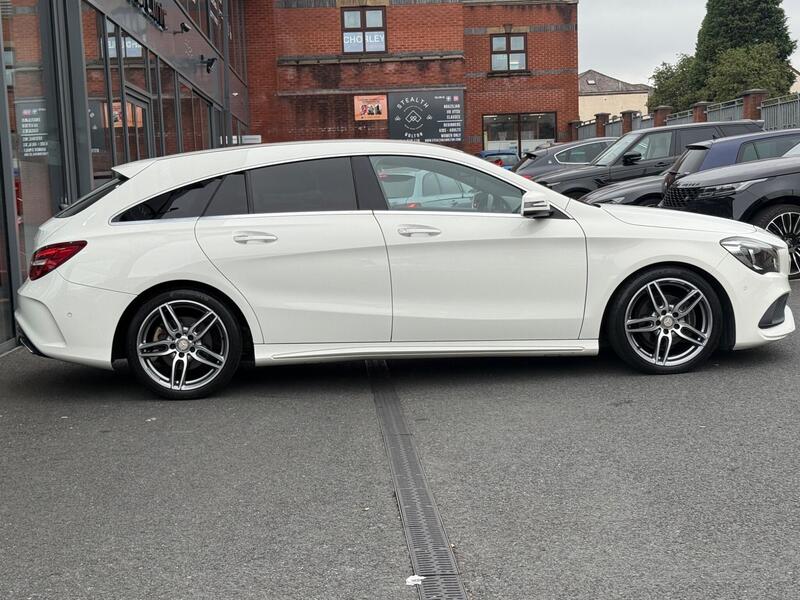 Mercedes-Benz Mercedes-Benz CLA view 4