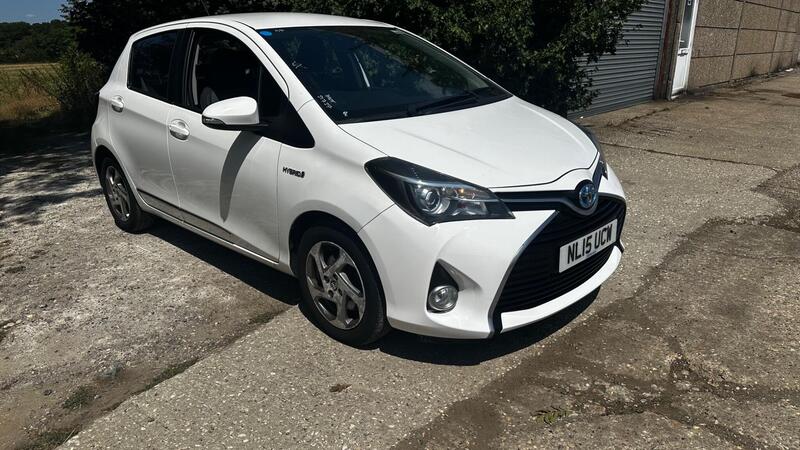 2015 Toyota Yaris 1.5 VVT-h Icon E-CVT Euro 6 5dr