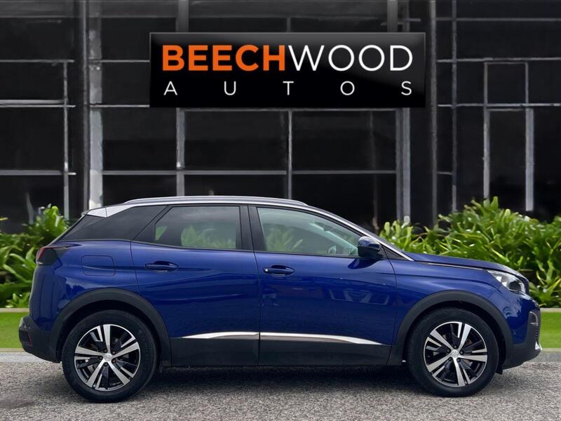 Peugeot 3008 view 5