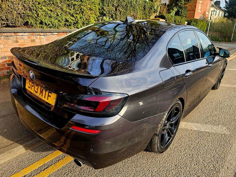 BMW 5 Series view 7