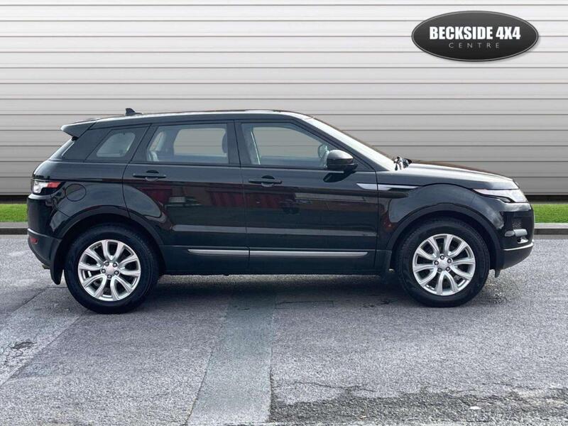 Land Rover Range Rover Evoque view 2