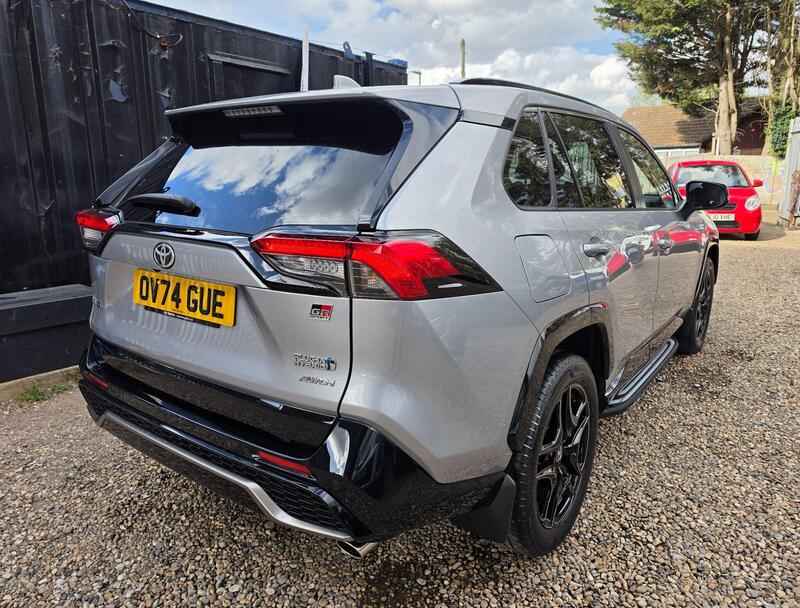 Toyota RAV4 2.5 VVT 18.1kWh GR SPORT CVT 4WD Euro 6 (s/s) 5dr thumbnail 8