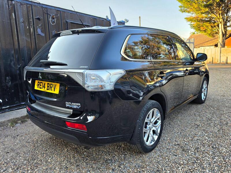 Mitsubishi Outlander 2.0h 12kWh GX4h CVT 4WD Euro 5 (s/s) 5dr thumbnail 9