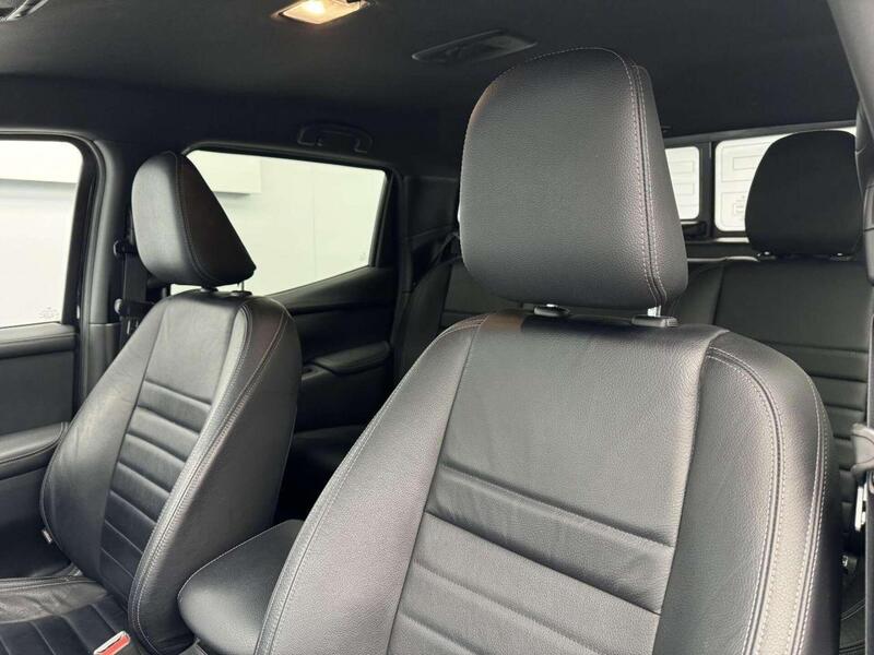 Mercedes-Benz X-Class view 19