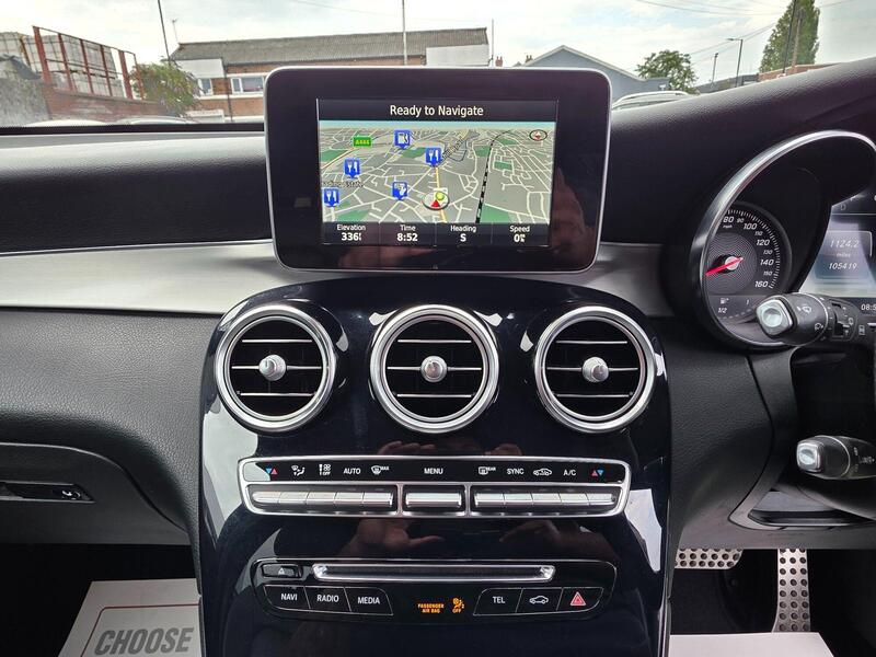Mercedes-Benz Mercedes-Benz GLC view 3