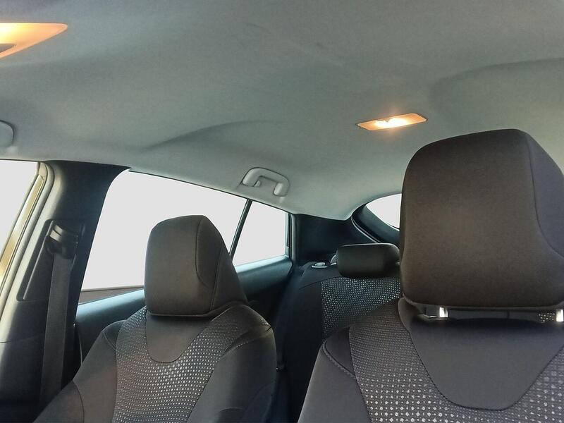 Toyota Prius view 16