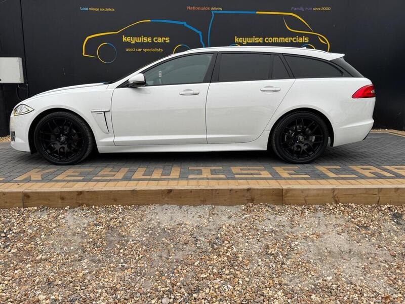 Jaguar XF view 2