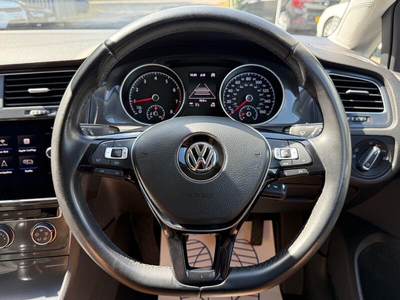 Volkswagen Golf view 7