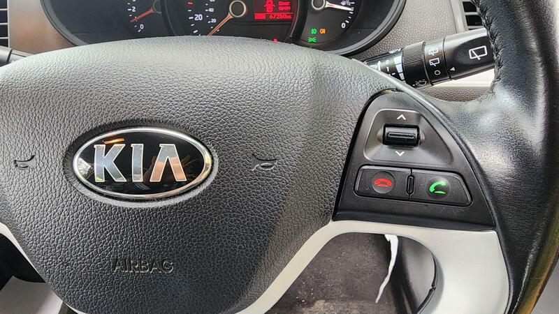 2013 Kia Picanto — photo 24