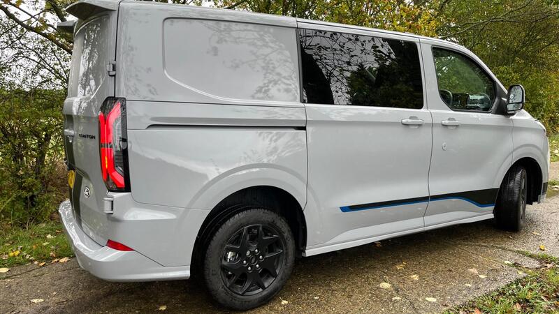 2026 Ford Transit Custom — photo 14