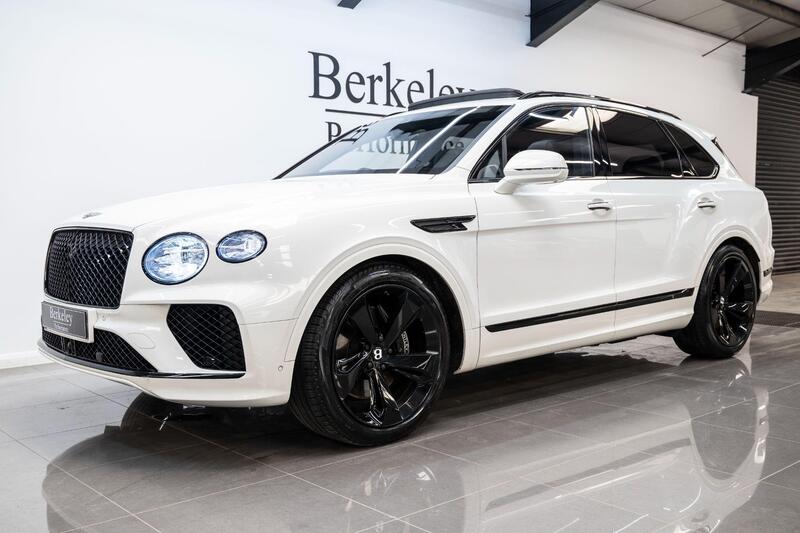 Bentley Bentayga view 5