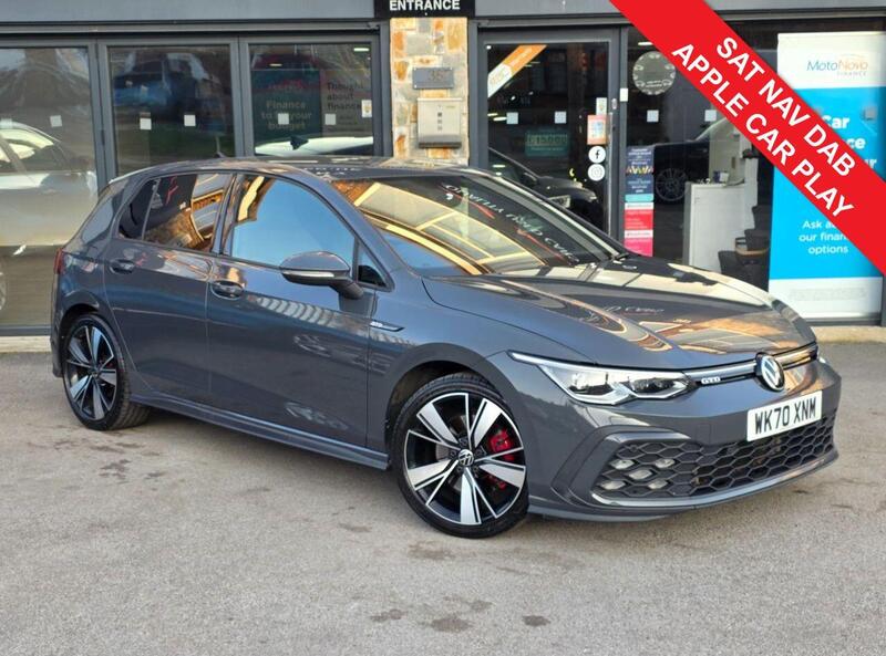Volkswagen Golf view 4