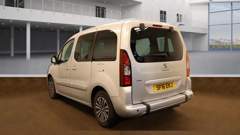 Peugeot Partner Tepee view 5