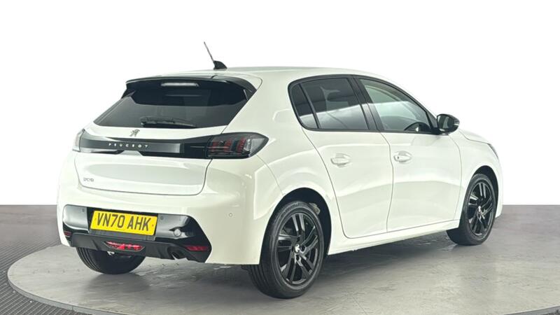 Peugeot 208 view 4