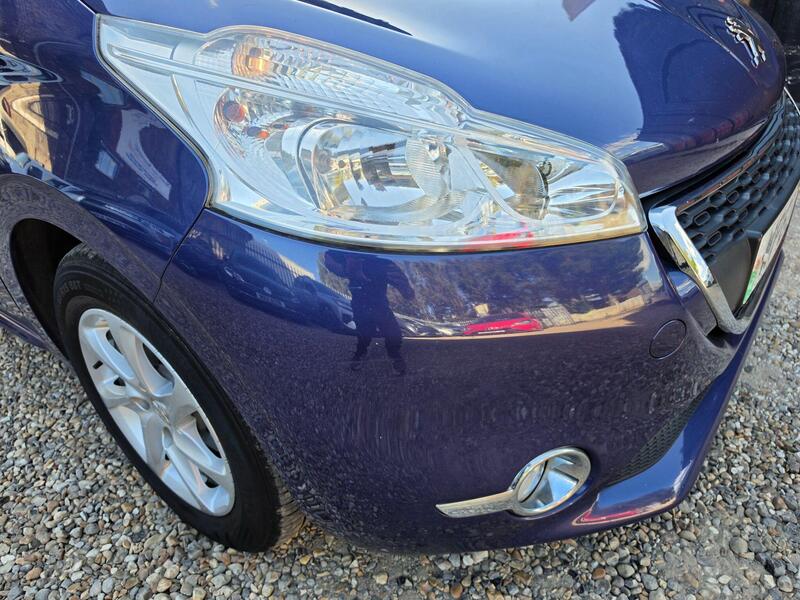 Peugeot 208 1.2 VTi Active Euro 5 3dr thumbnail 6