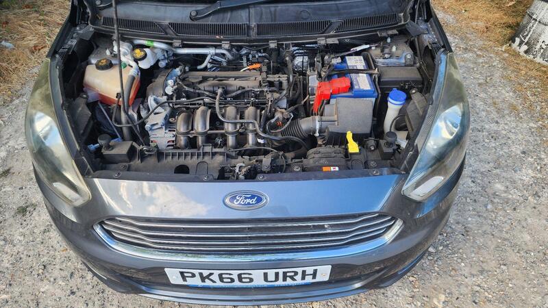 2016 Ford Ka+ — photo 18
