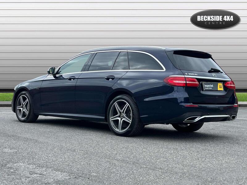 Mercedes-Benz E Class view 4