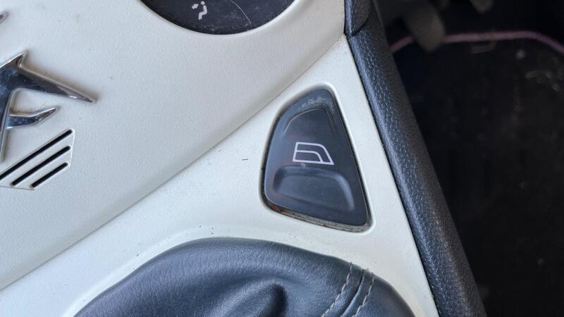 2013 Ford Ka — photo 31
