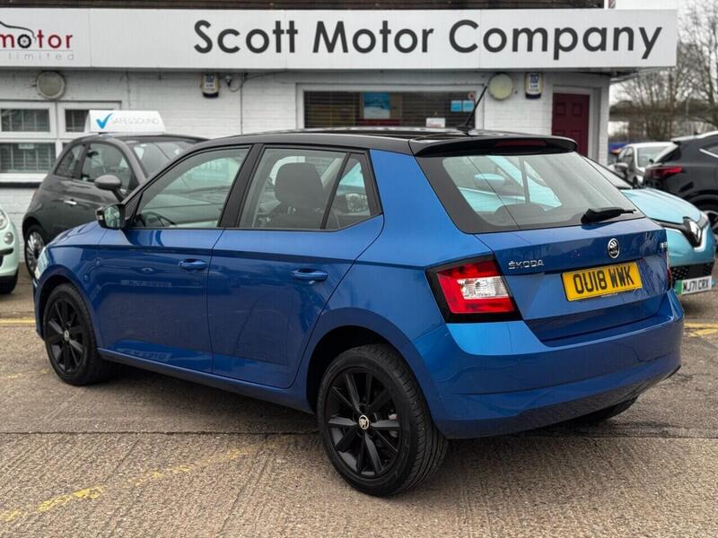 Skoda Fabia view 2