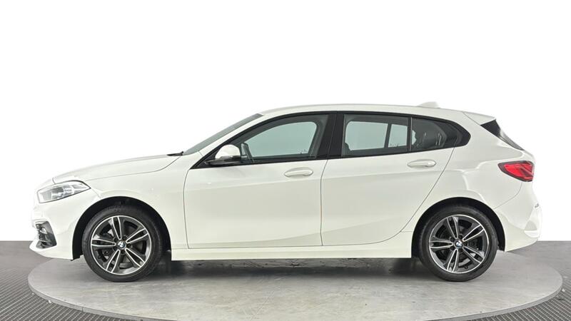 BMW 1 Series view 7