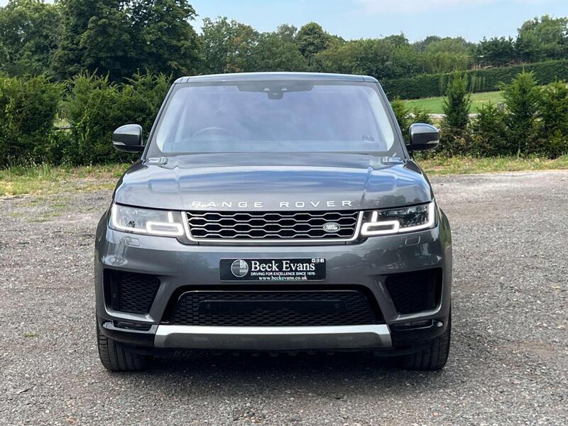 Land Rover Range Rover Sport view 2