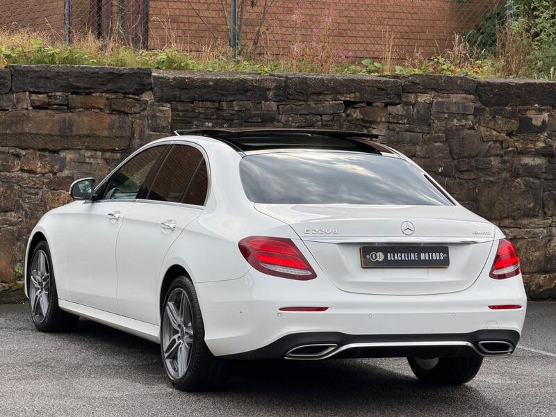 Mercedes-Benz E-Class view 5