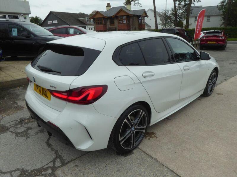 BMW 1 Series view 3