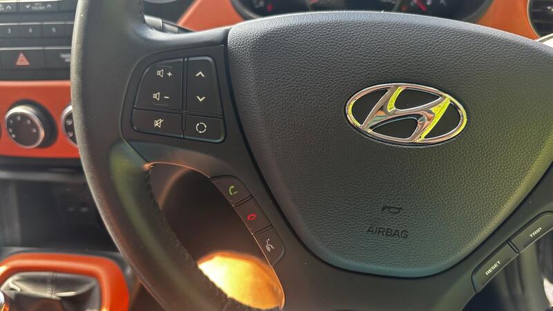 2015 Hyundai i10 — photo 16