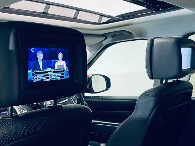 Land Rover Discovery view 2