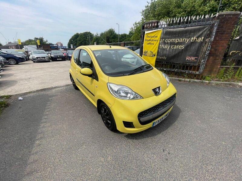 2009 Peugeot 107 in Yellow for sale