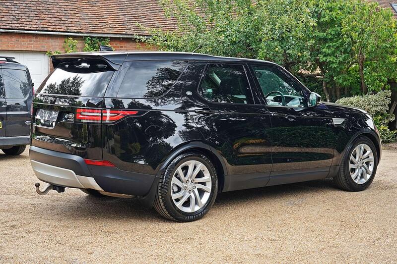 Land Rover Discovery view 7