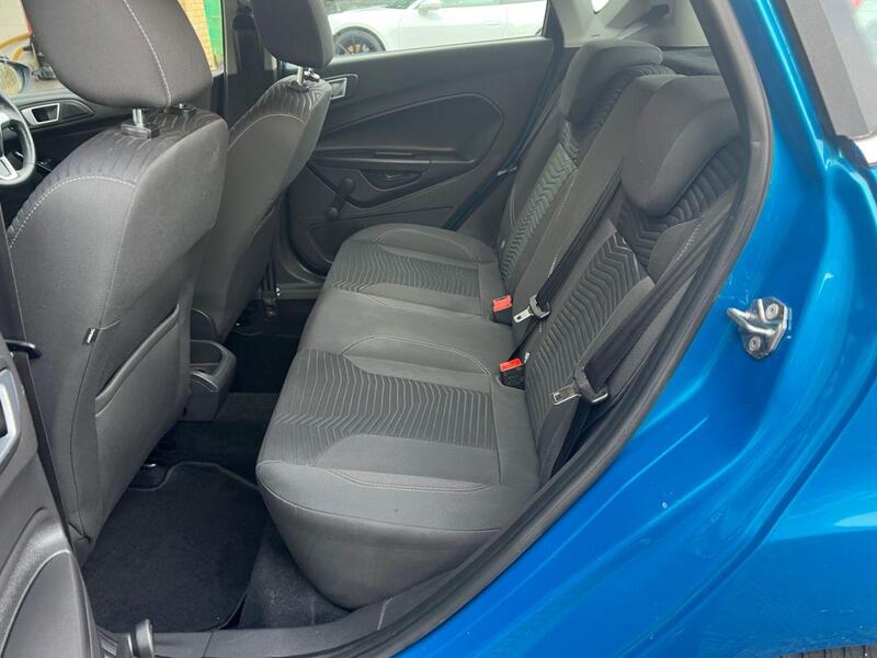 Ford Fiesta view 13