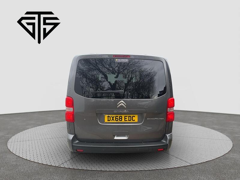 Citroen Spacetourer view 4