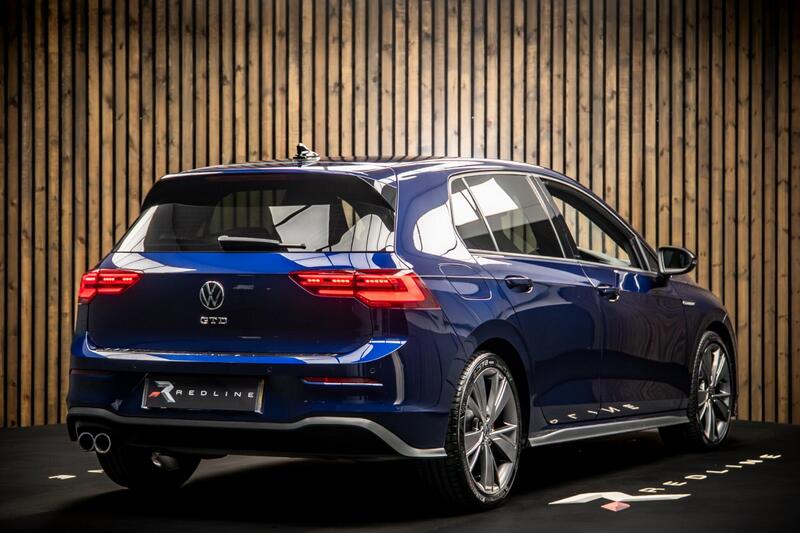 Volkswagen Golf view 4