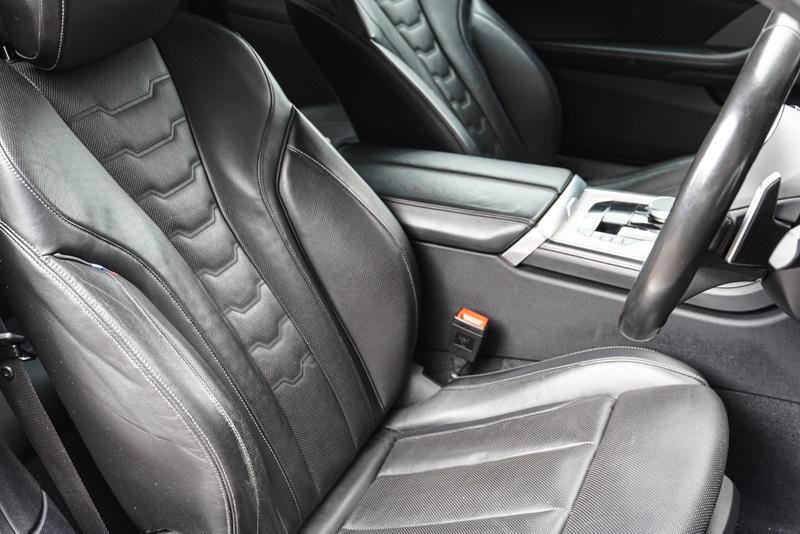 BMW 8 Series view 4