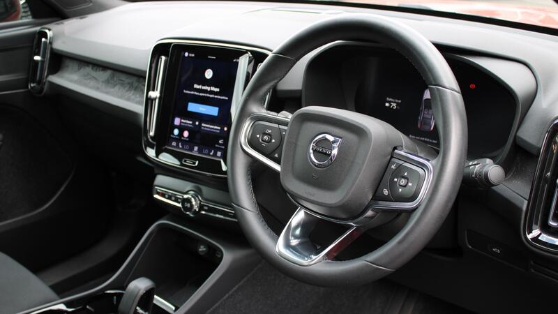 Volvo C40 view 4
