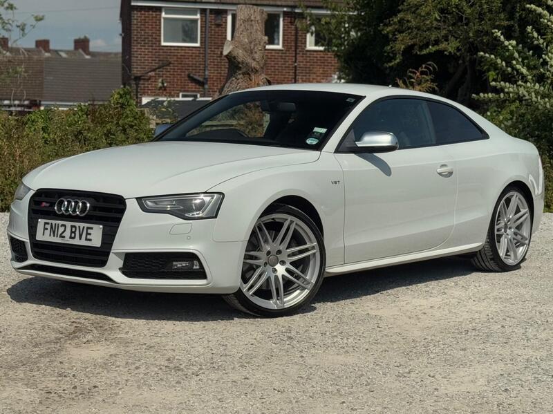 Audi Audi S5 view 2