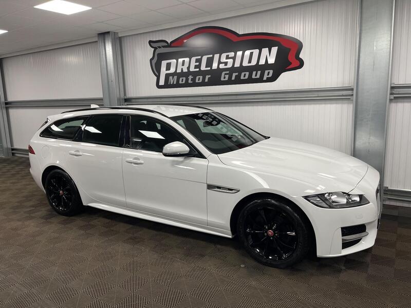 Jaguar XF view 5