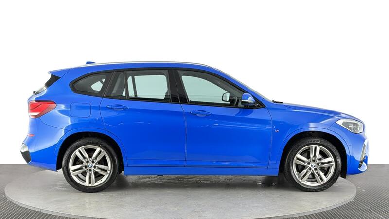 BMW X1 view 3
