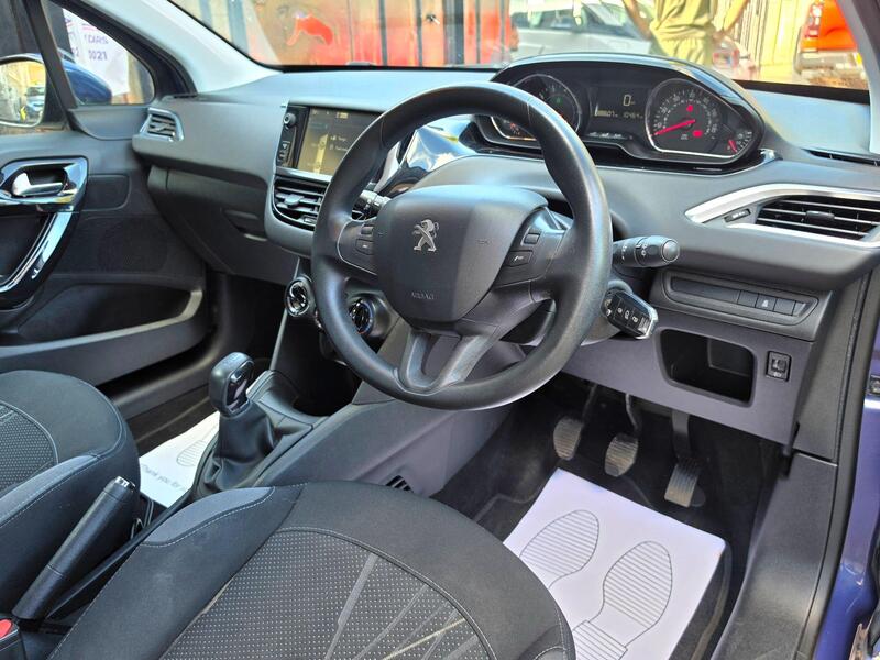 Peugeot 208 1.2 VTi Active Euro 5 3dr thumbnail 20