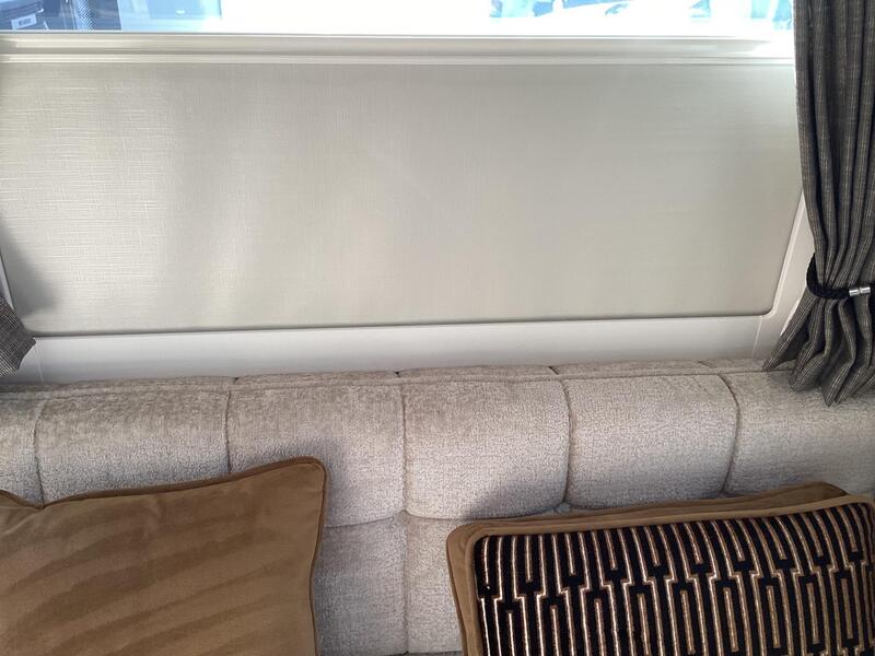 Auto-Sleepers Broadway FB — image 40